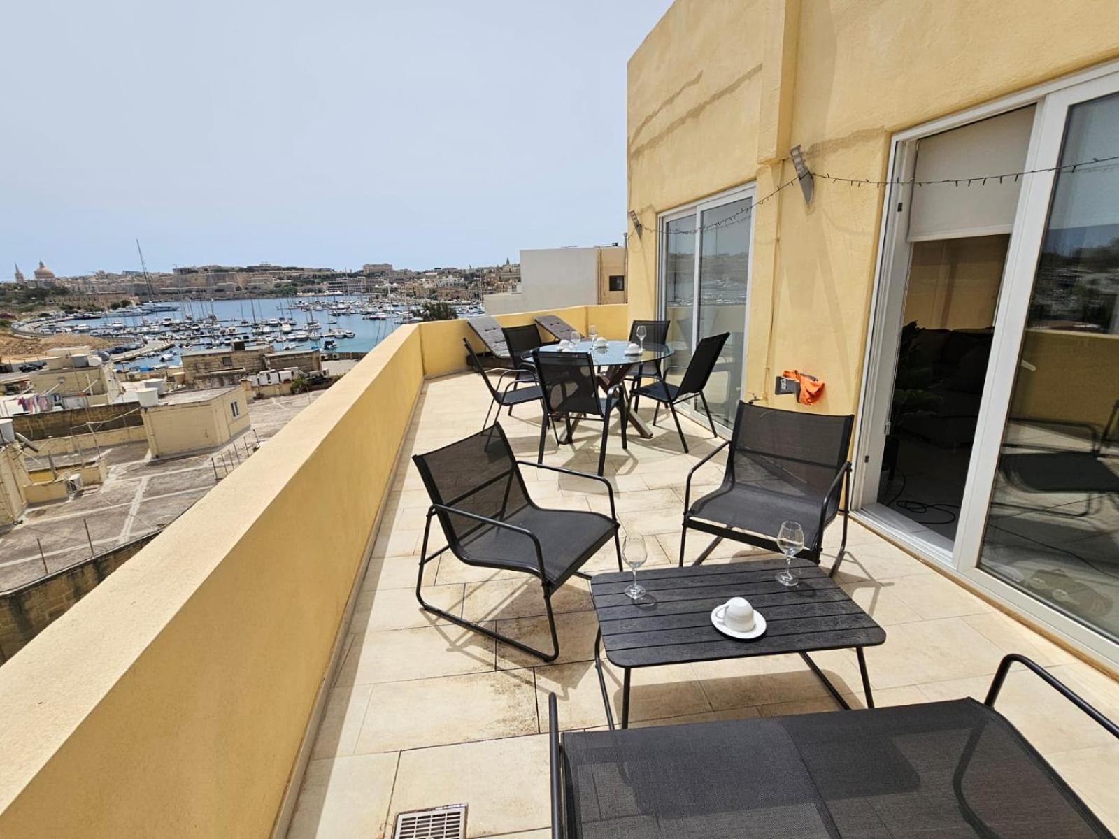 Appartement Mive Luxury Sea View Penthouse à Gzira Extérieur photo